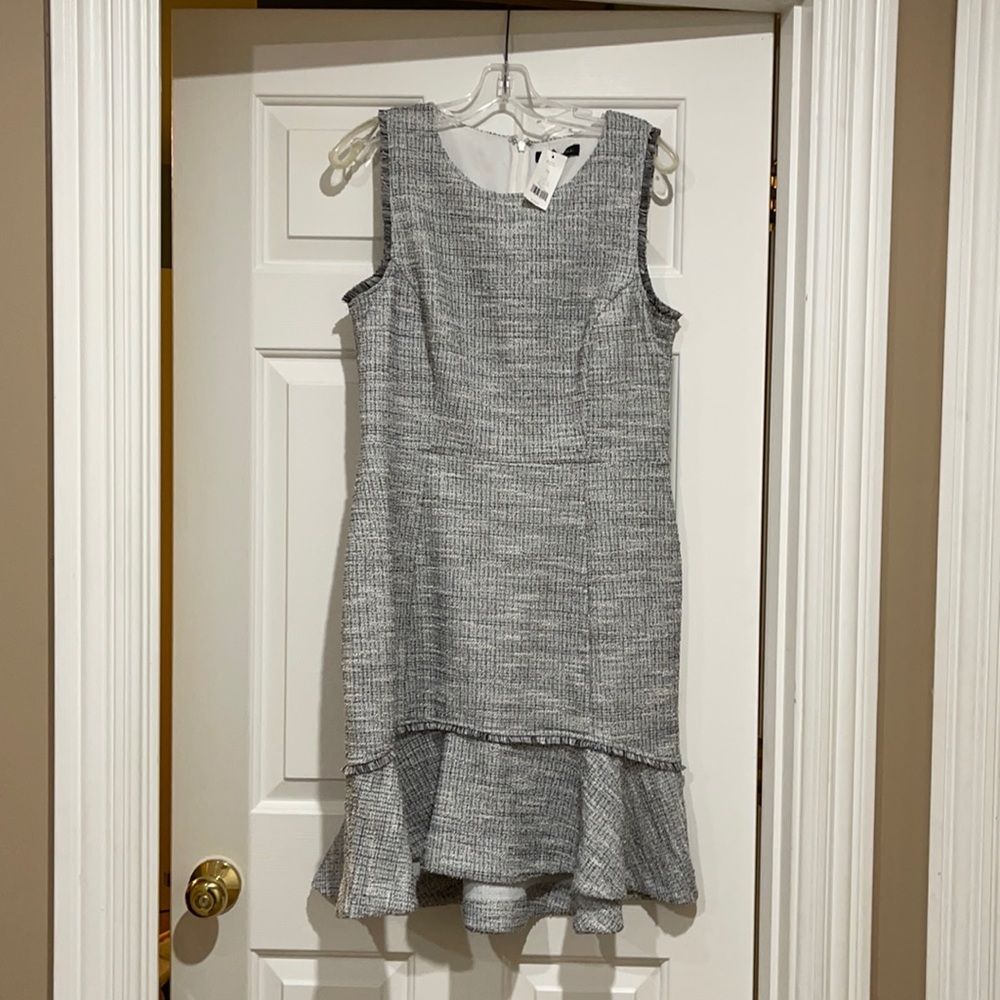 Black and white blend banana republic dress